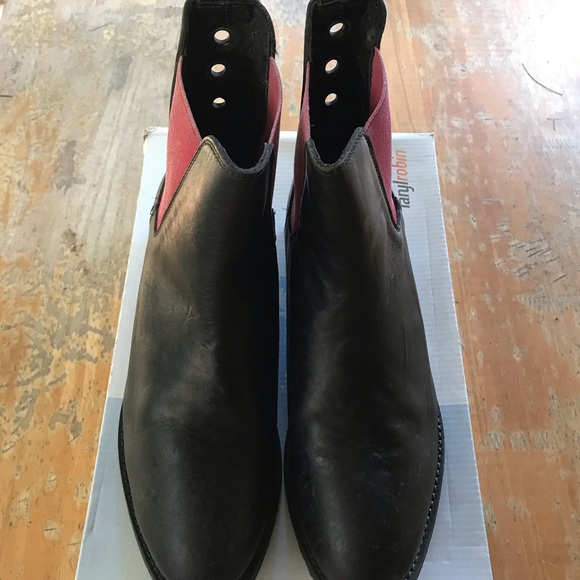 FP & Faryl Robyn Collaboration Janice Chelsea Boot - Picture 6 of 10